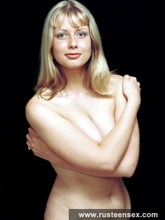 Teen blonde poses undressed - N