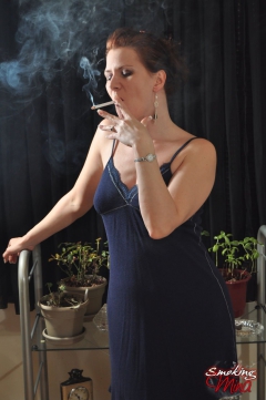 Sexy Smoking Mina in blue dress stripping - N