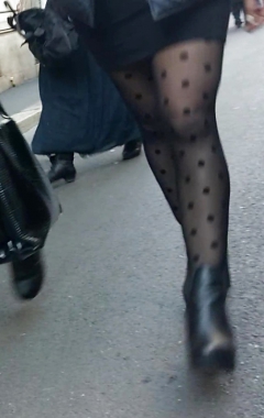 Beauty Legs With Black Stockings Nylon (teen) candid - N