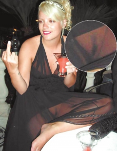 Lilly Allen Wardrobe Malfunctions - N