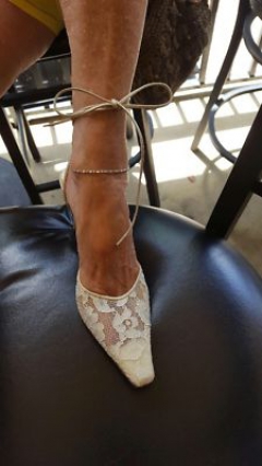 mature foot shoe fetish - N