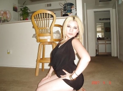 Seay ass blonde latina milf - N