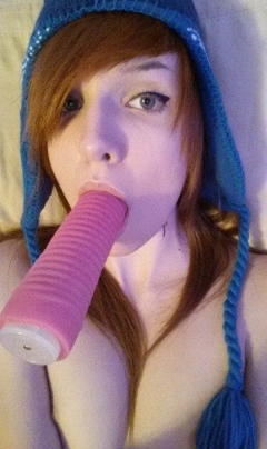 Redhead ginger british teen - amateur hoodie loves to put it - N