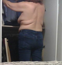 Topless in Jeans 4 - N