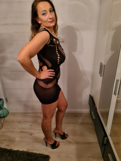 Hot wife Daniela - N