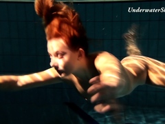 edwige-slutty-teen-underwater