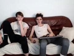 webcam-young-gay-boy-watch-boys