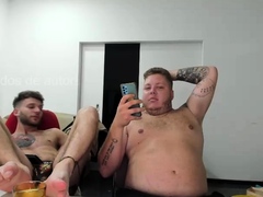 gay-webcam-enjoy-and-masturbating-more-cams