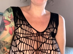 leann-amateur-beautiful-brunette-with-big-boobs