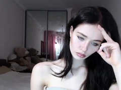 Brunette Solo Webcam Masturbation