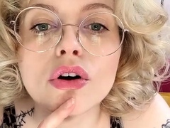 Miss Marilyn aka missmarilynxx OnlyFans - Silent Orgasm