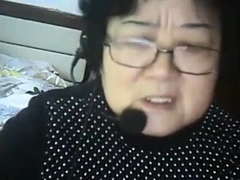 chat-with-asian-grandma